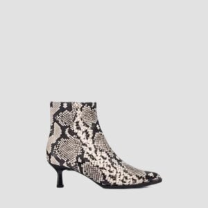 LOMAS  – POINTED TOE ANKLE BOOTS UNISA BRAND