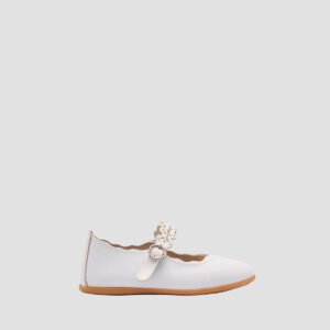 WHITE SNEAKERS