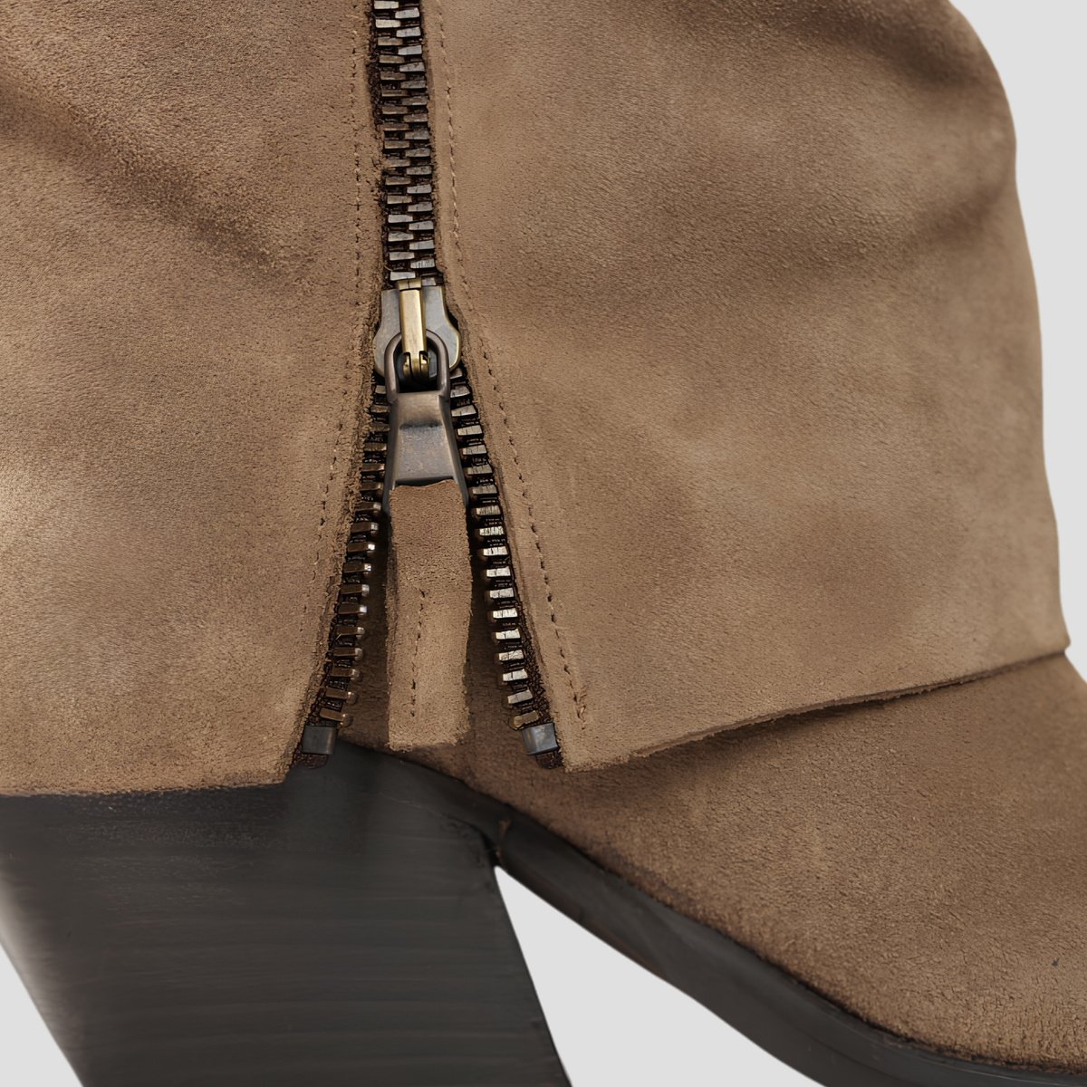 Texas taupe with zipper