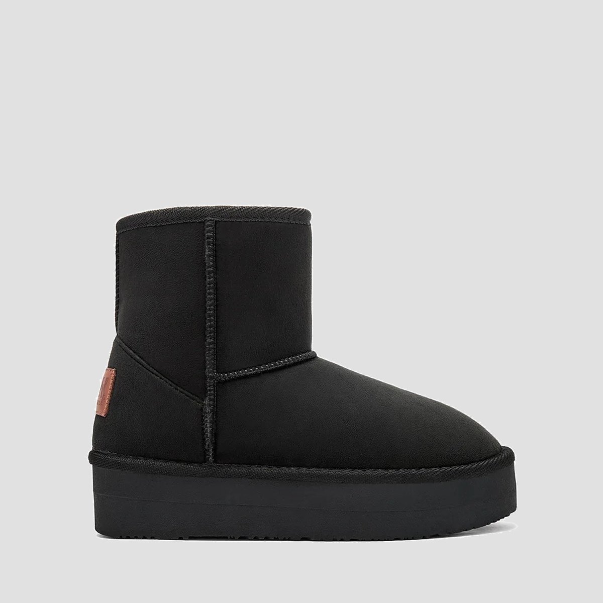 Black uggs women